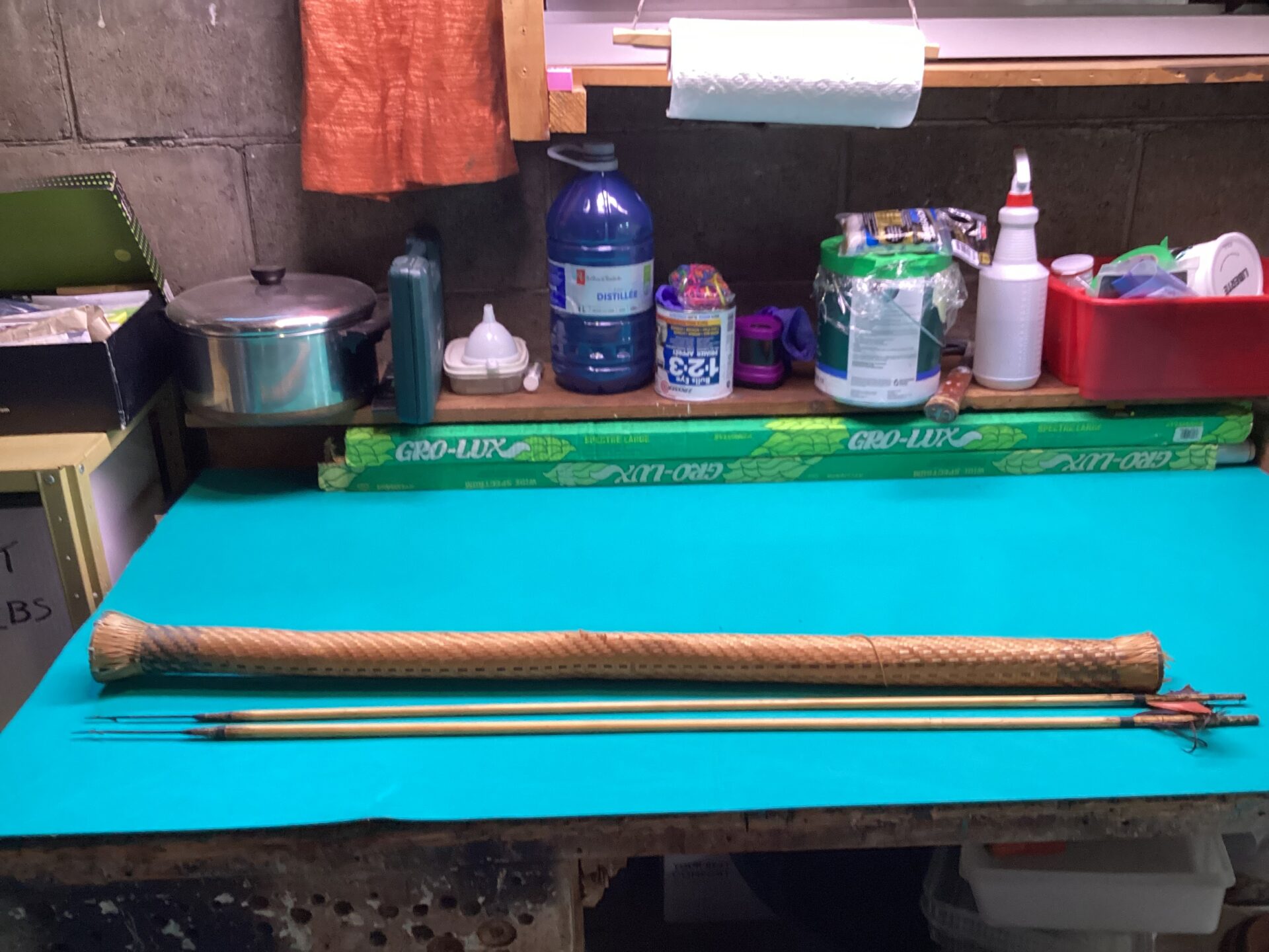 2 Spears With Quiver